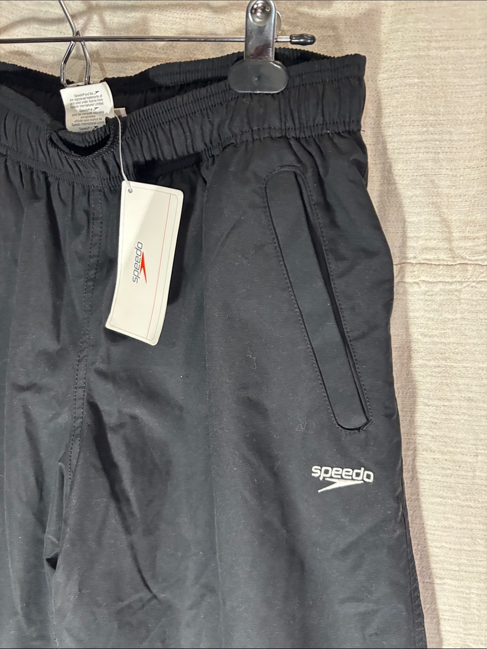 Speedo Black Men's Lightweight Track Joggers - Picture 4 of 12